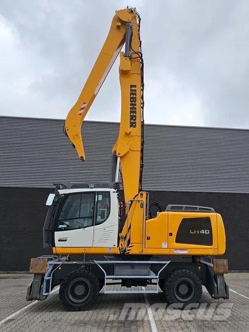 Liebherr LH 40 مناولات المخلفات / مناولات صناعية