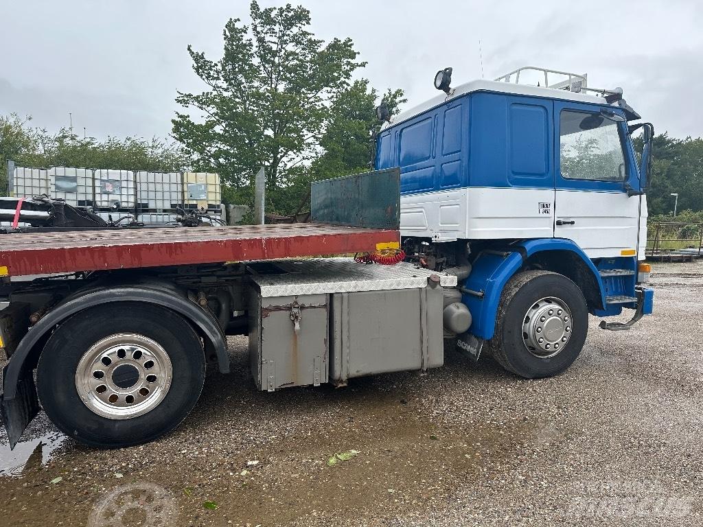 Scania P 92 M وحدات الجر