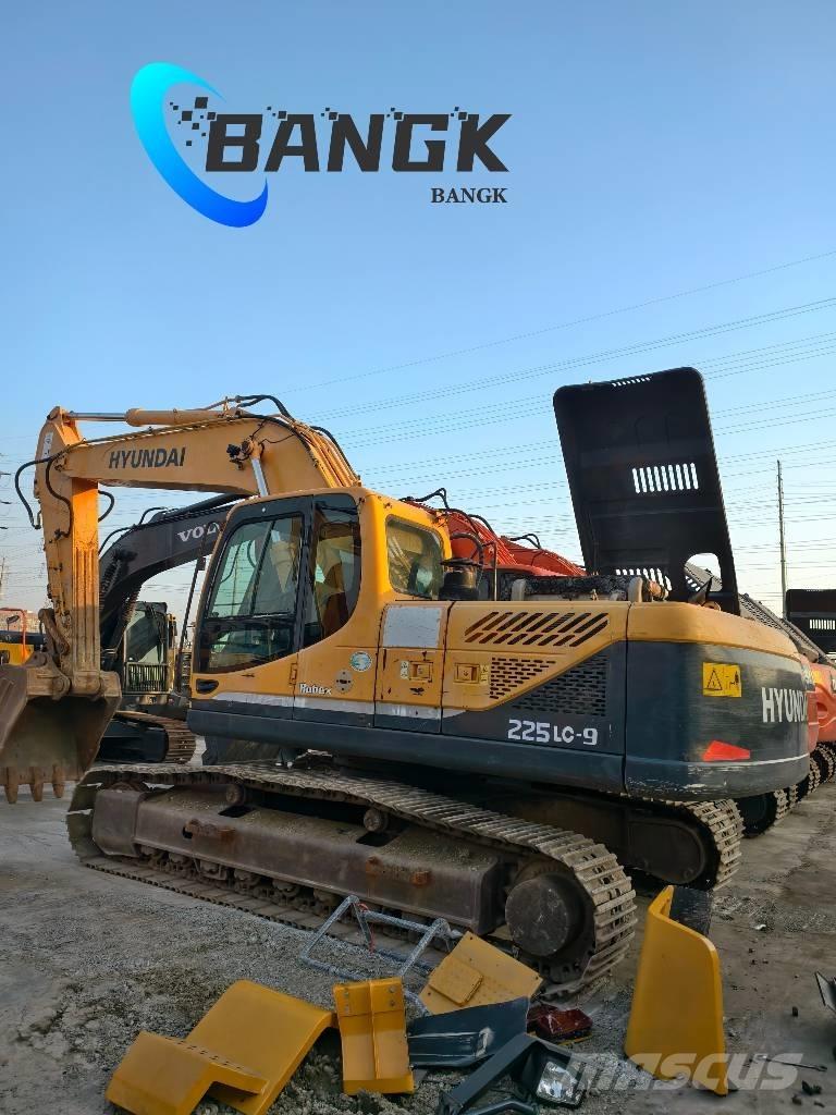 Hyundai 225LC-9T حفارات زحافة