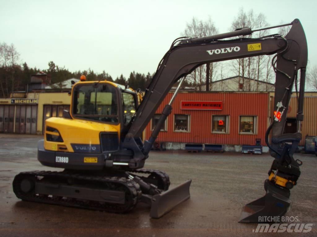 Volvo ECR 88 D حفارات وسط 7 طن - 12 طن