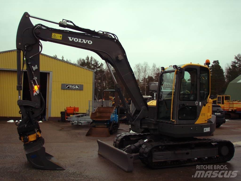 Volvo ECR 88 D حفارات وسط 7 طن - 12 طن