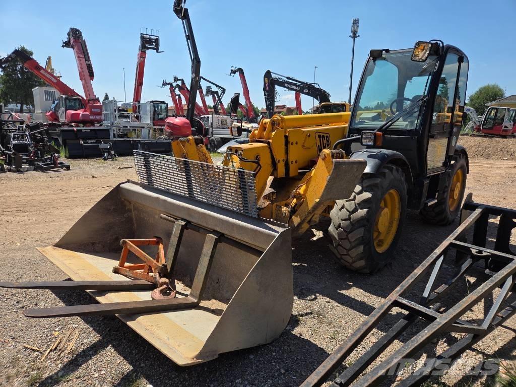 JCB 532-120 مناولات متداخلة