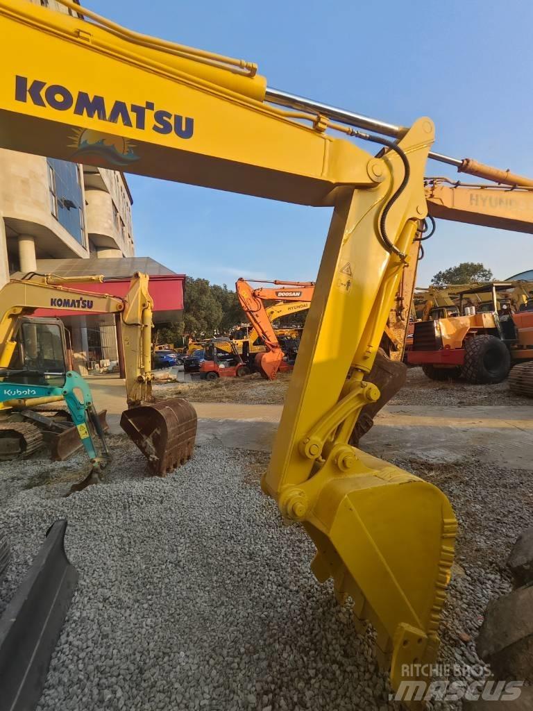 Komatsu PC 78 MR حفارات وسط 7 طن - 12 طن