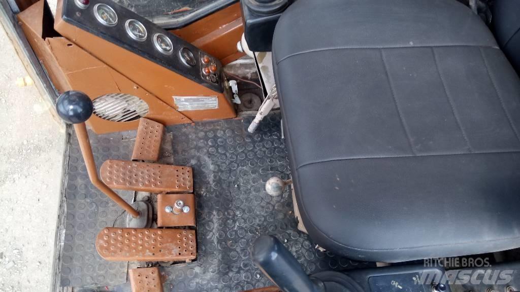 CAT 245 B ME حفارات زحافة