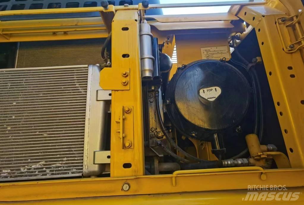 Komatsu pc450 حفارات زحافة