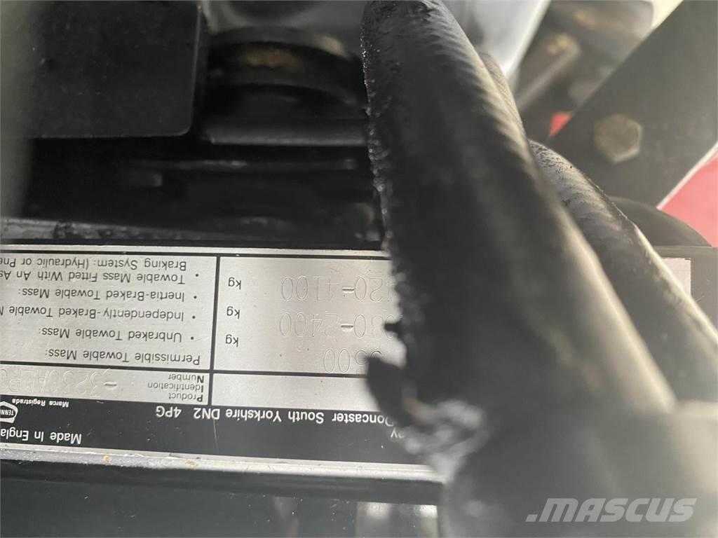 Case IH 3230 الجرارات