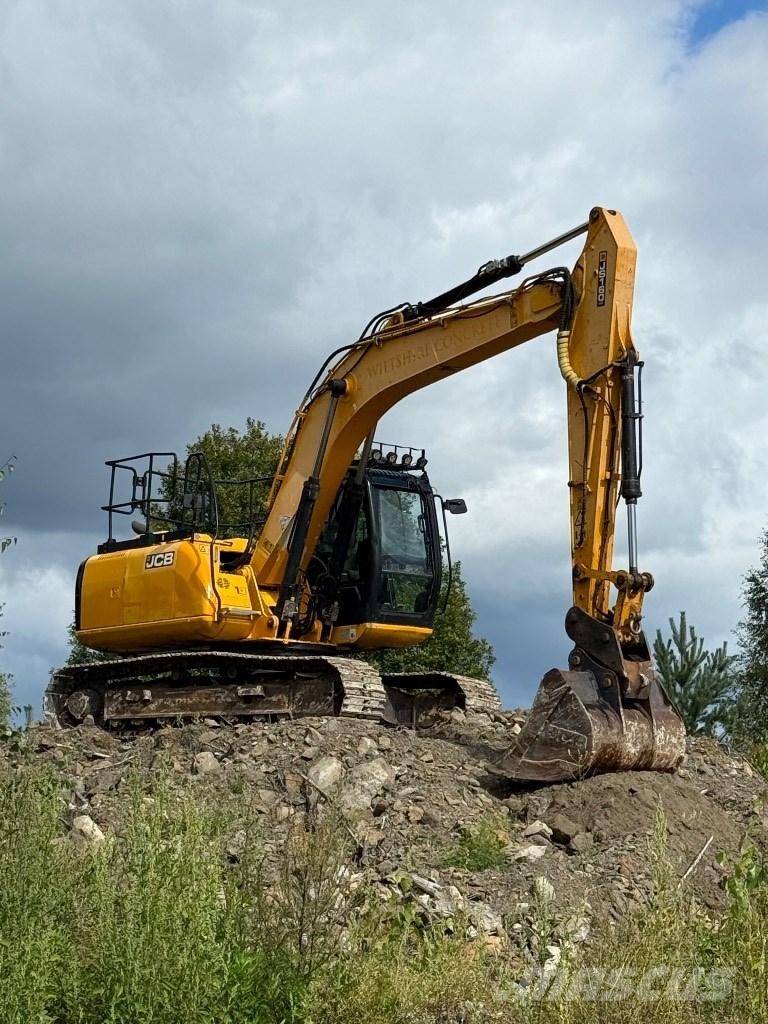 JCB JS 160 LC حفارات زحافة