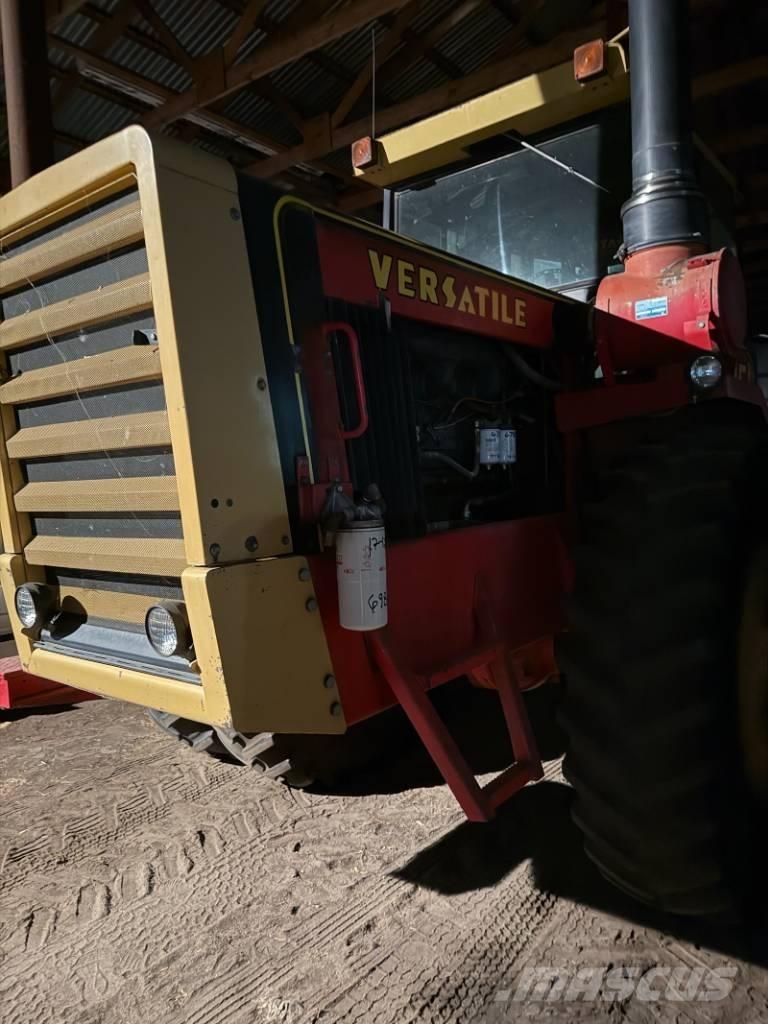 Versatile 835 الجرارات