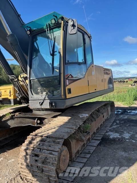 Volvo BM Ec 240 حفارات زحافة