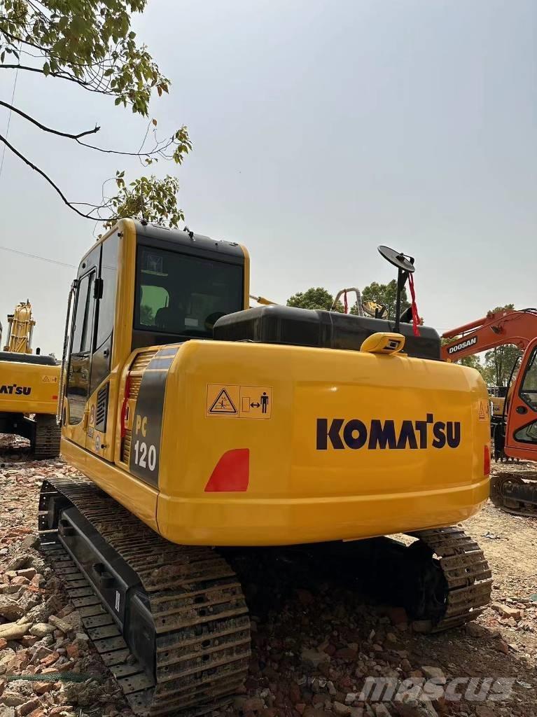 Komatsu PC 120 حفارات وسط 7 طن - 12 طن