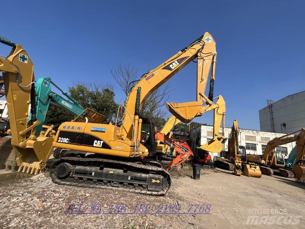 CAT 320C حفارات زحافة