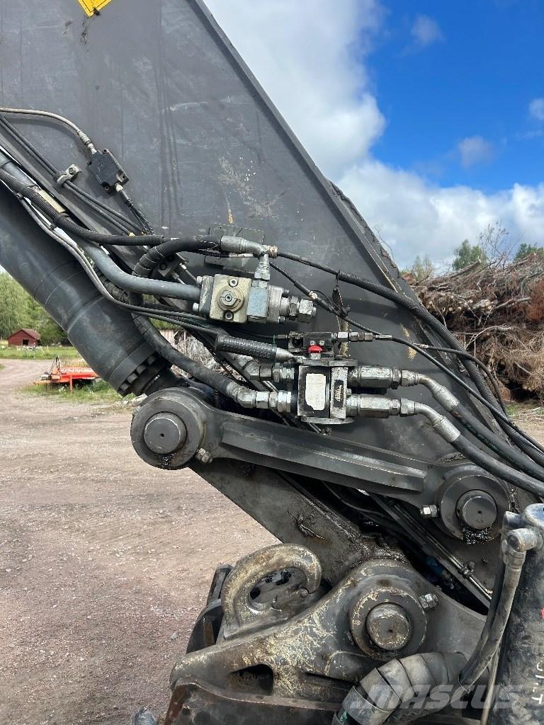 Volvo Ec 250 ENL حفارات زحافة