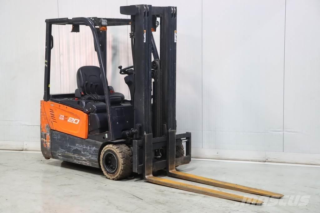 Doosan B20T-7 شاحنات ذات رافعات شوكية تعمل بالكهرباء