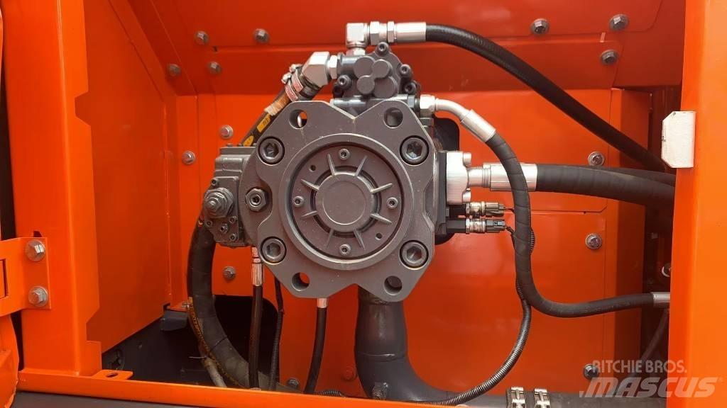 Doosan DX300LC-9 حفارات زحافة