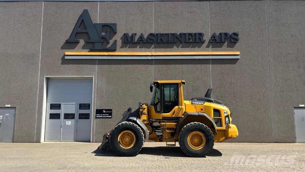 Volvo L 70H لوادر بعجل