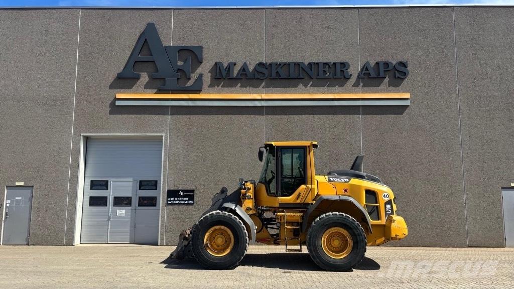 Volvo L 70H لوادر بعجل