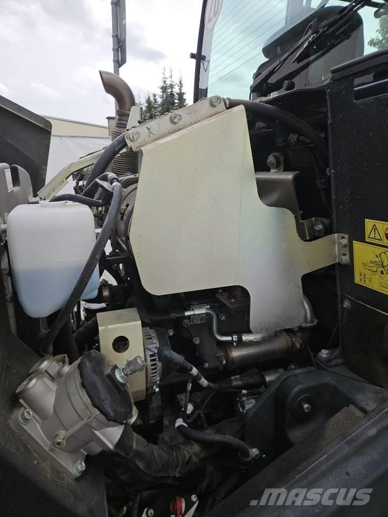 Komatsu WA 70 M-8 لوادر بعجل