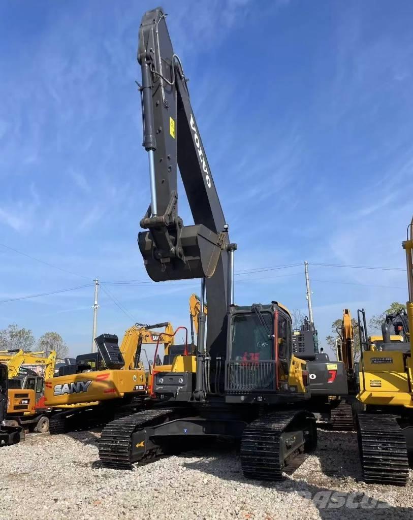 Volvo EC 240 B حفارات زحافة