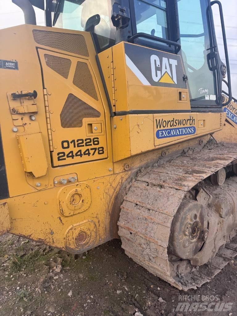 CAT 963 D WH لوادر زحافة