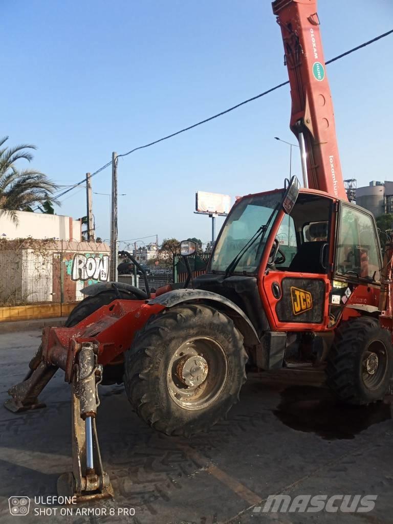 JCB 535-125 A مناولات متداخلة