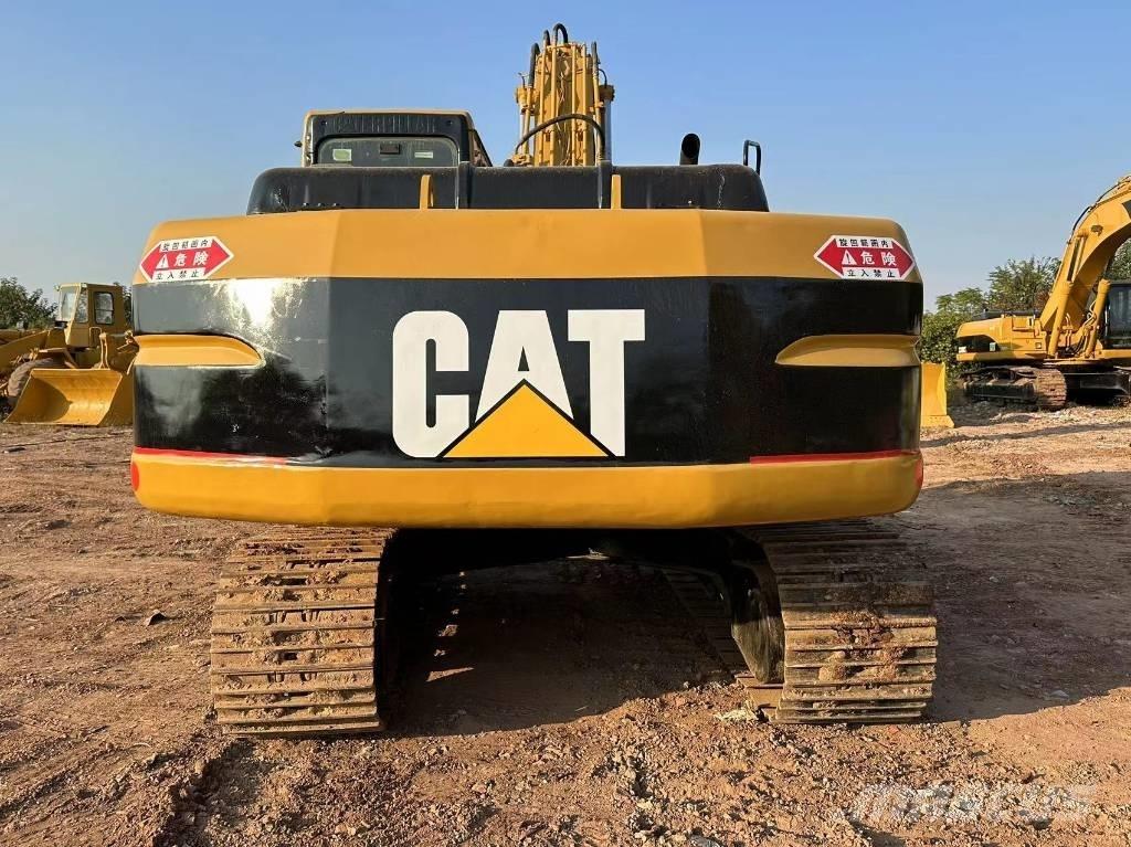 CAT 320B حفارات زحافة