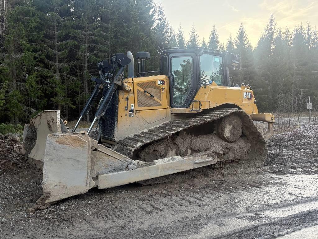 CAT D 6 XE LGP بلدوزرات مجنزرة