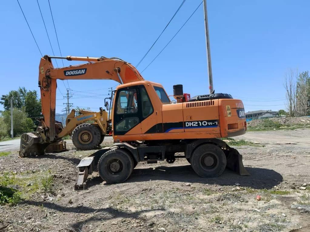 Doosan DH210W-7 حفارات بعجل