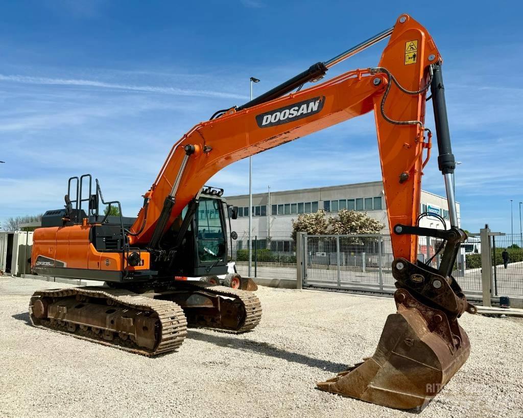 Doosan DX 235 NLC-5 حفارات زحافة