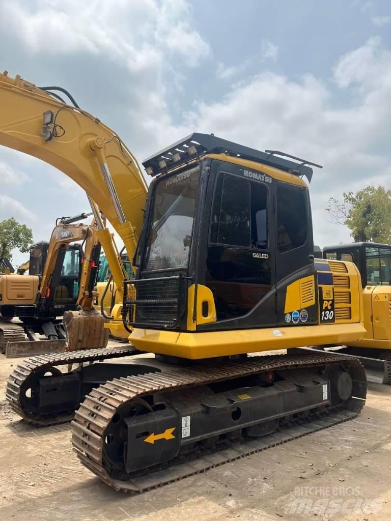 Komatsu PC130 حفارات زحافة