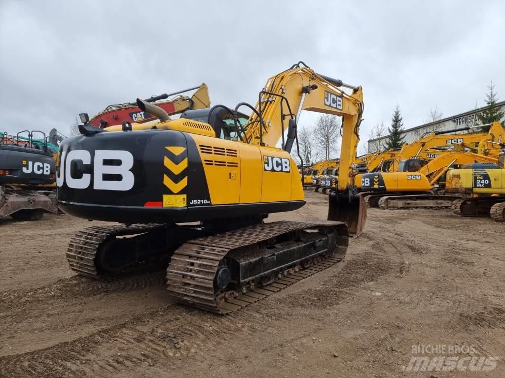JCB JS 210 LC حفارات زحافة
