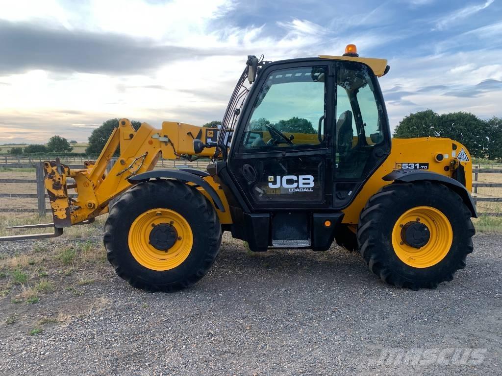 JCB 531-70 مناولات متداخلة
