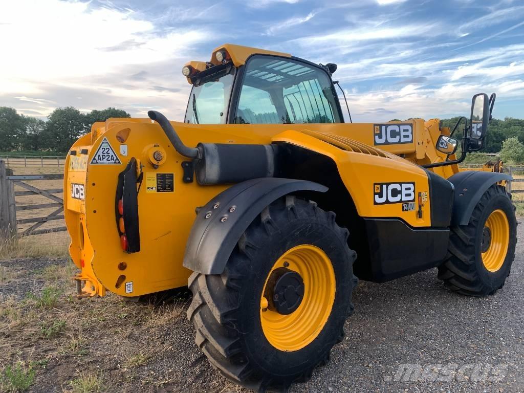 JCB 531-70 مناولات متداخلة