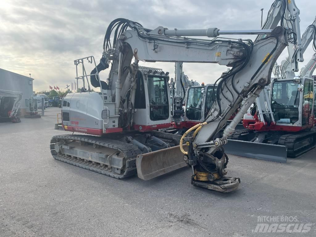 Takeuchi TB 2150 R حفارات زحافة