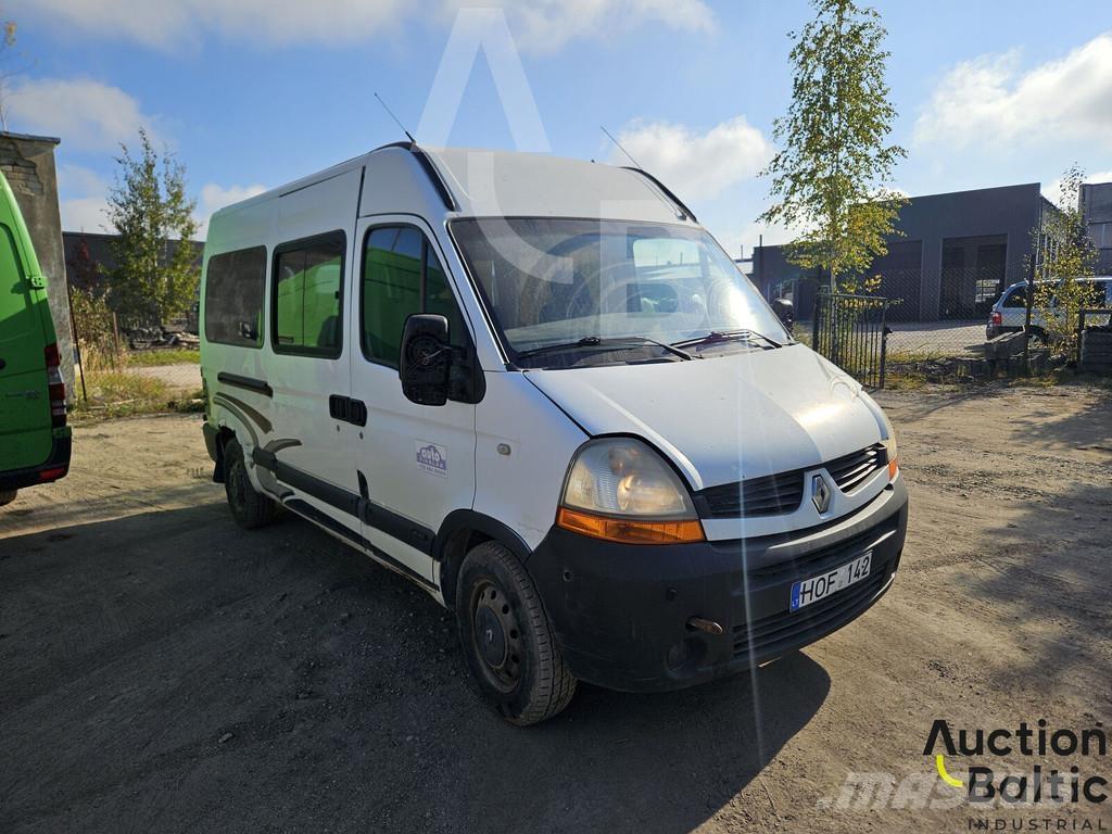 Renault Master سيارات