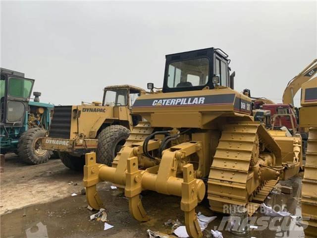 CAT D 7 H بلدوزرات مجنزرة