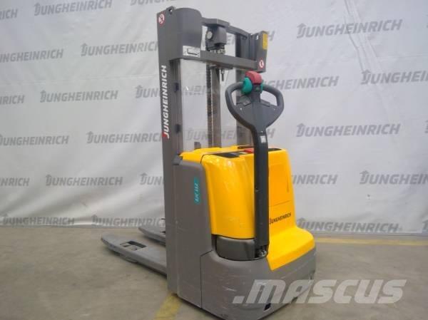 Jungheinrich EJC 112 معدات التكديس الجوالة