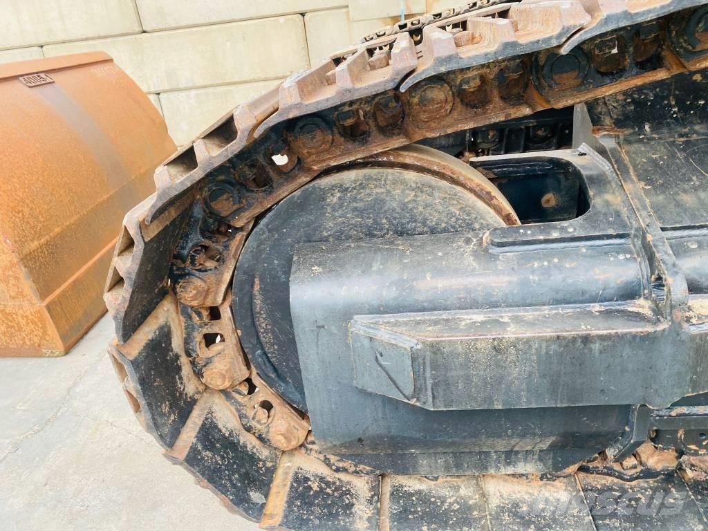 CAT 330 B L MH حفارات زحافة