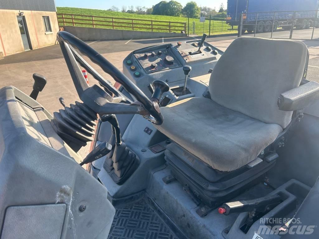 Massey Ferguson 3075 الجرارات