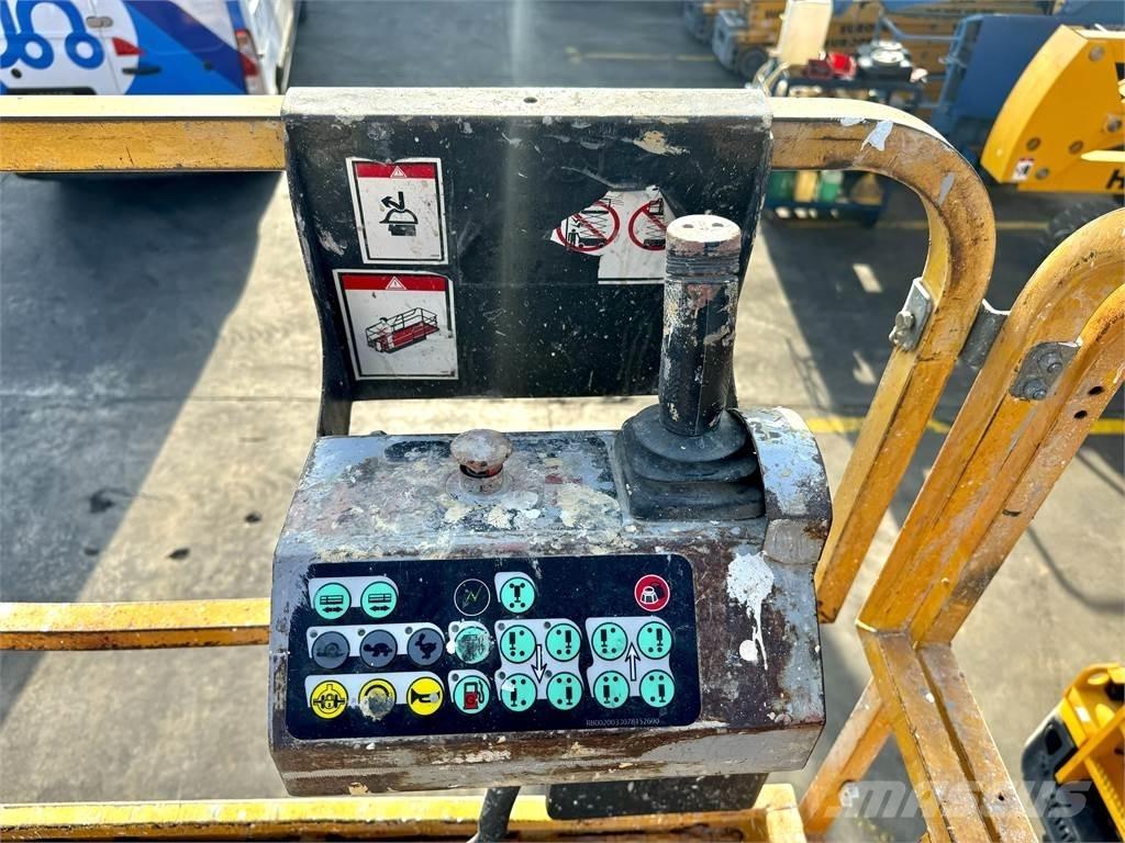 Haulotte H18SXL رافعات مقصية الشكل