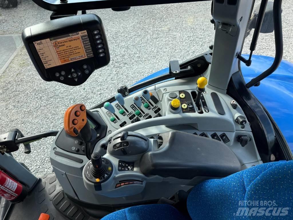 New Holland T 7060 الجرارات