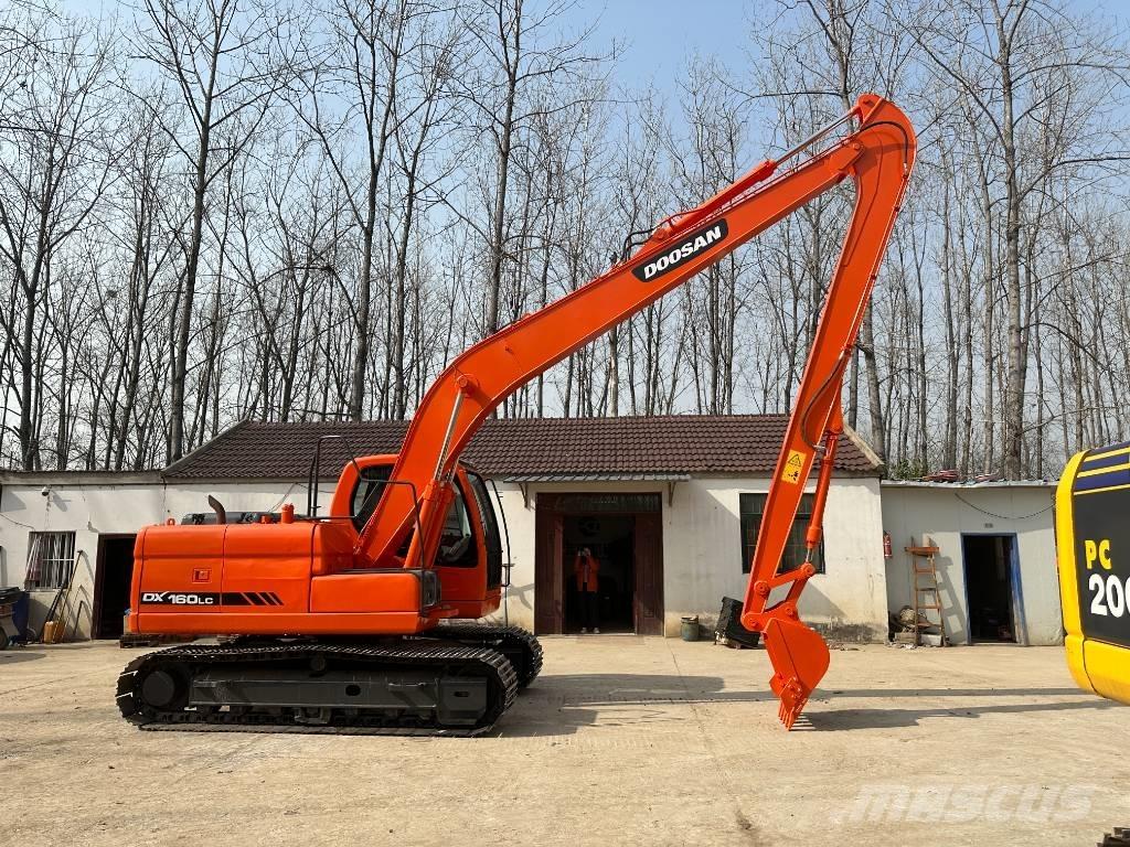 Doosan DX160LC حفارات زحافة