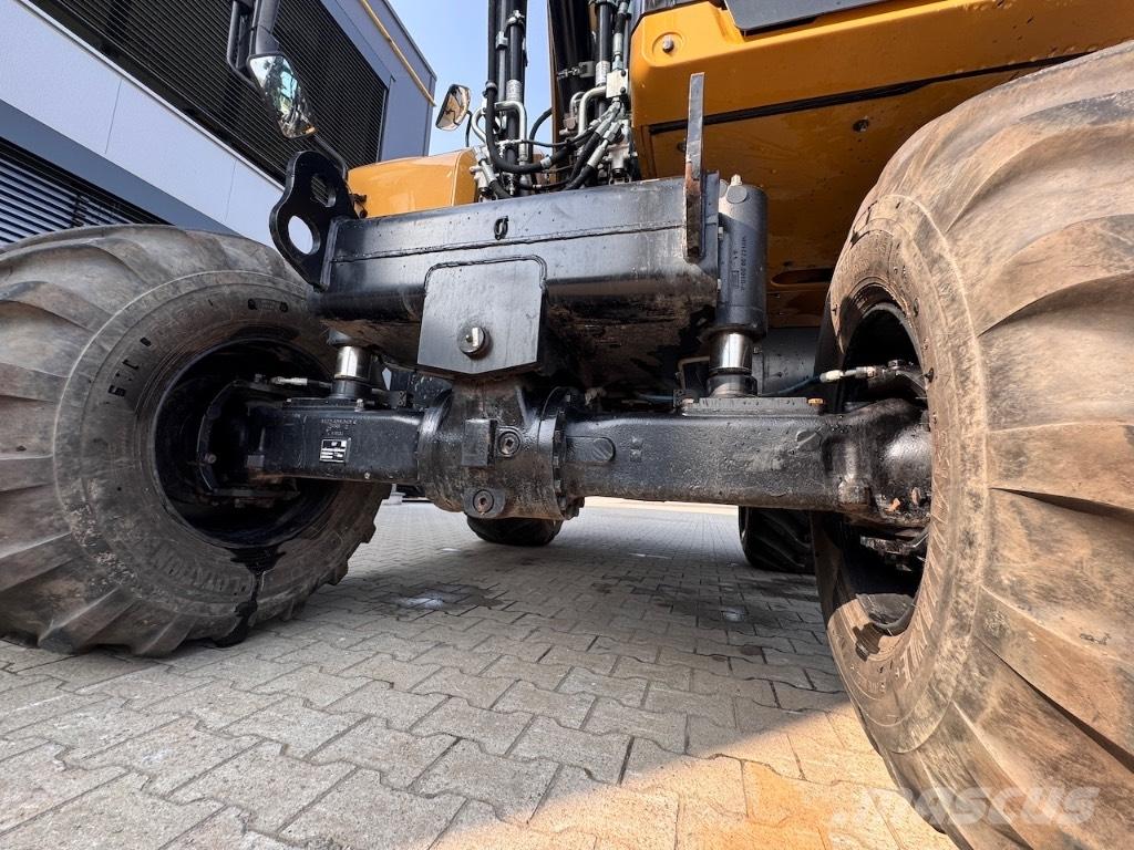 CAT M316 حفارات بعجل