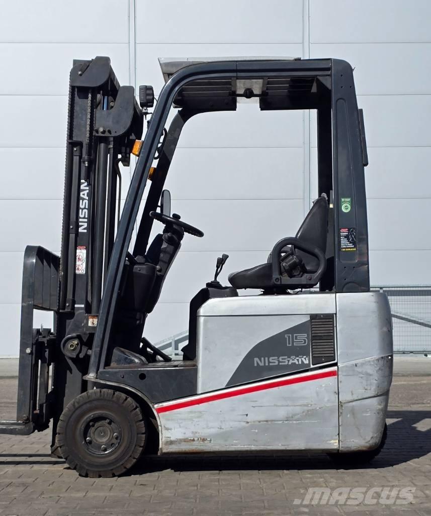 Nissan 1N1L 15Q شاحنات ذات رافعات شوكية تعمل بالكهرباء