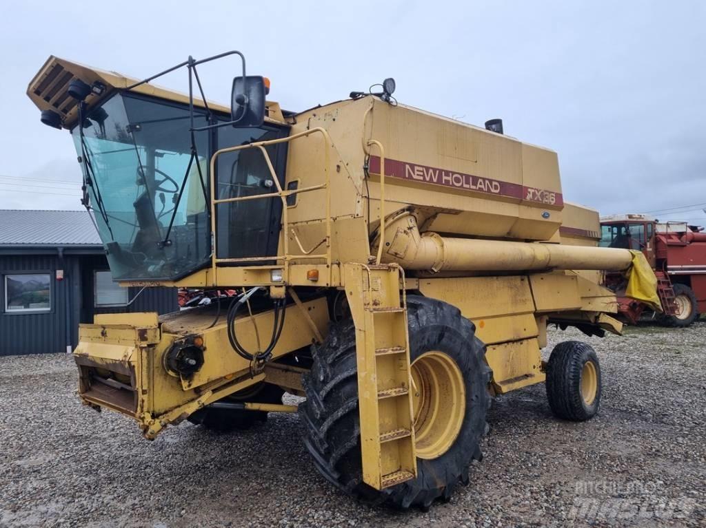 New Holland TX 36 حصادات