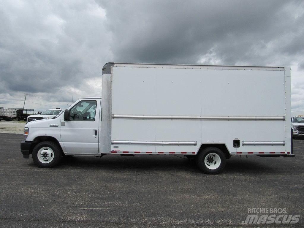 Ford E-350 شاحنات ذات هيكل صندوقي