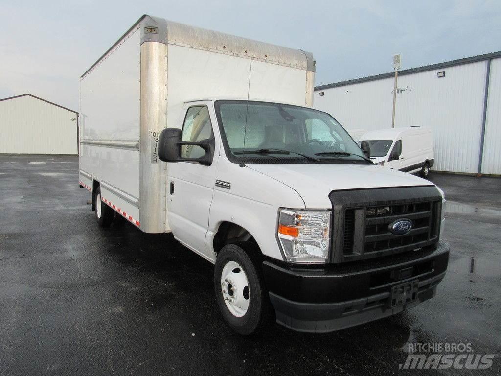 Ford E-350 شاحنات ذات هيكل صندوقي