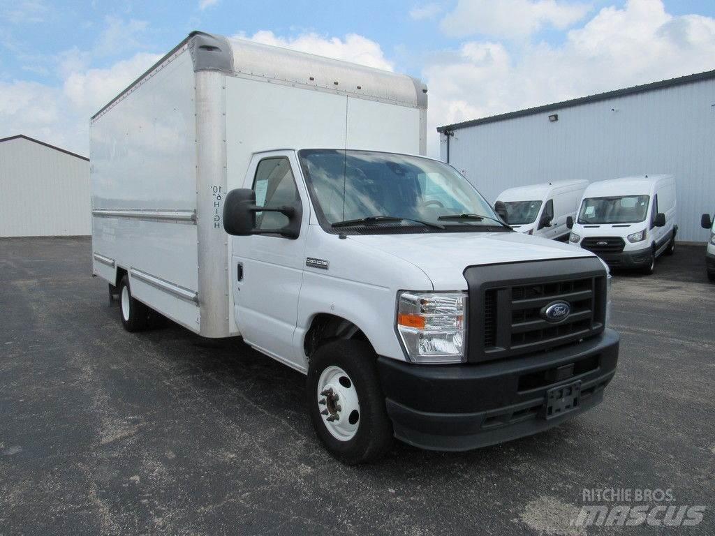 Ford E-350 شاحنات ذات هيكل صندوقي
