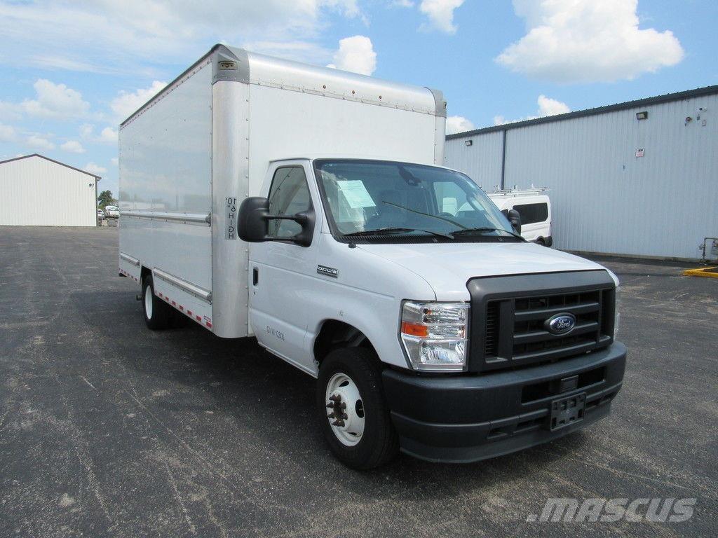Ford E-350 شاحنات ذات هيكل صندوقي