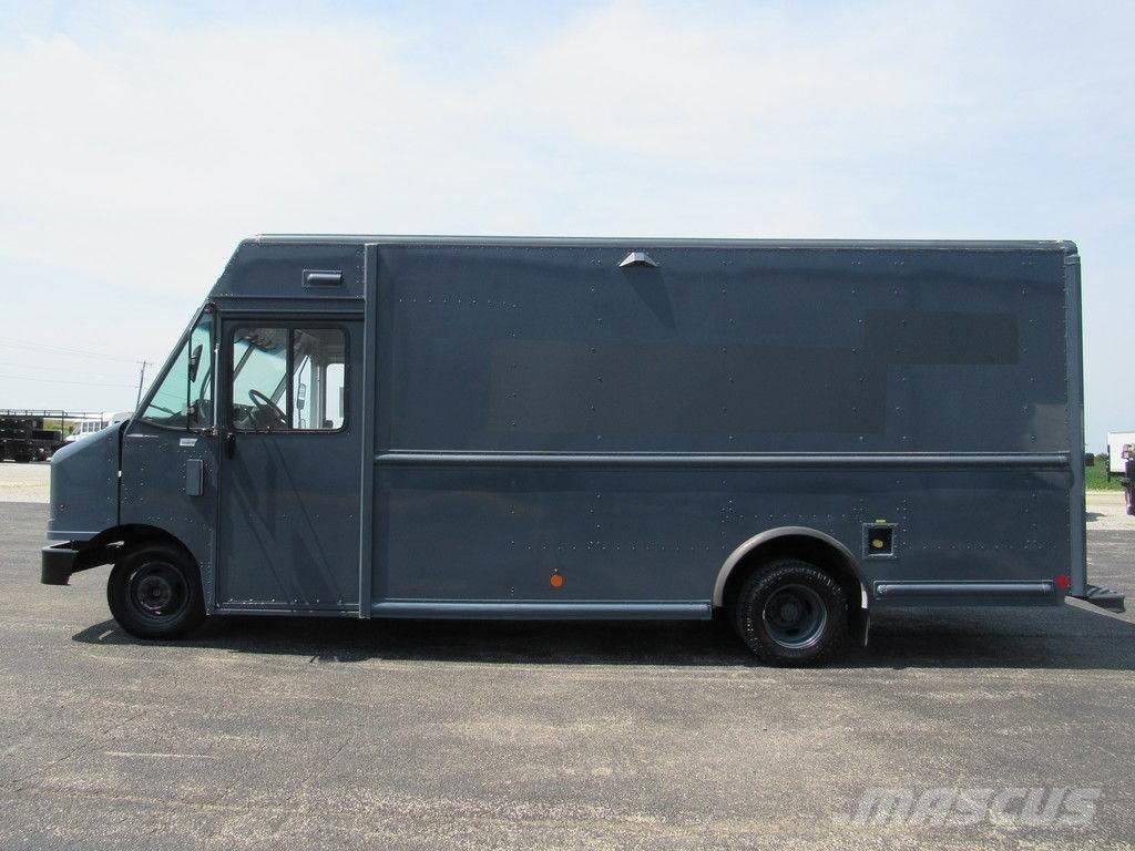 Ford E-450 شاحنات ذات هيكل صندوقي