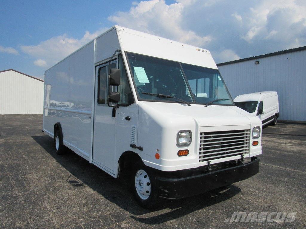 Ford E-450 شاحنات ذات هيكل صندوقي